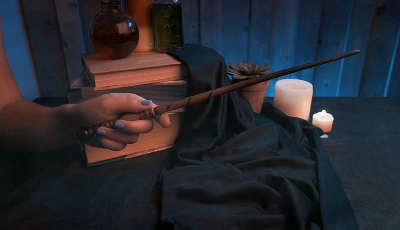 Brown Woodgrain Heart 13.75 inch Resin Costume Magic Wand